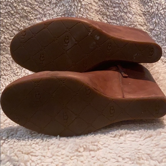 Ugg bootie - Picture 4 of 5